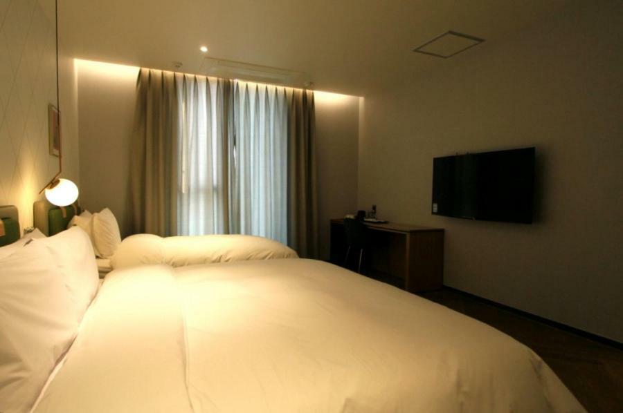 Perfect Hotel Gimhae Exterior foto